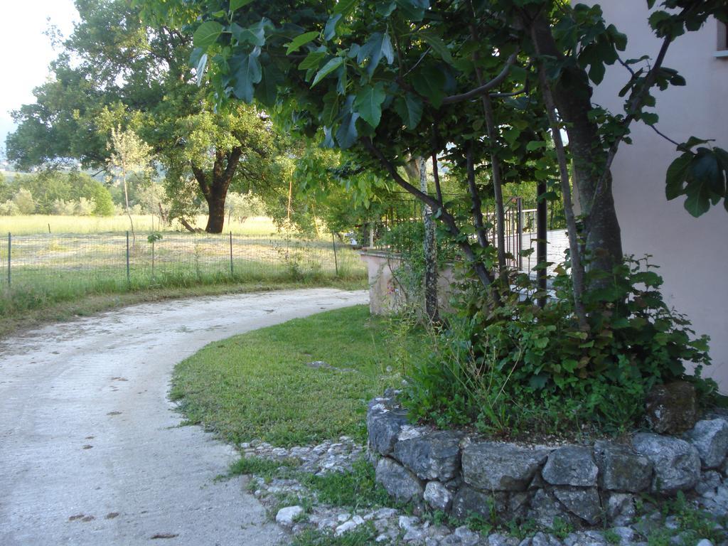 סן דונטו ואל די קומינו Agriturismo La Fattoria מראה חיצוני תמונה