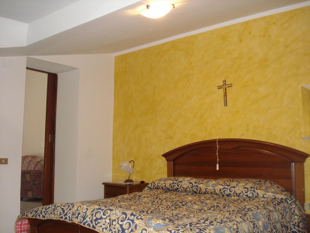סן דונטו ואל די קומינו Agriturismo La Fattoria מראה חיצוני תמונה