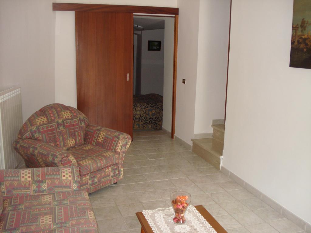 סן דונטו ואל די קומינו Agriturismo La Fattoria מראה חיצוני תמונה