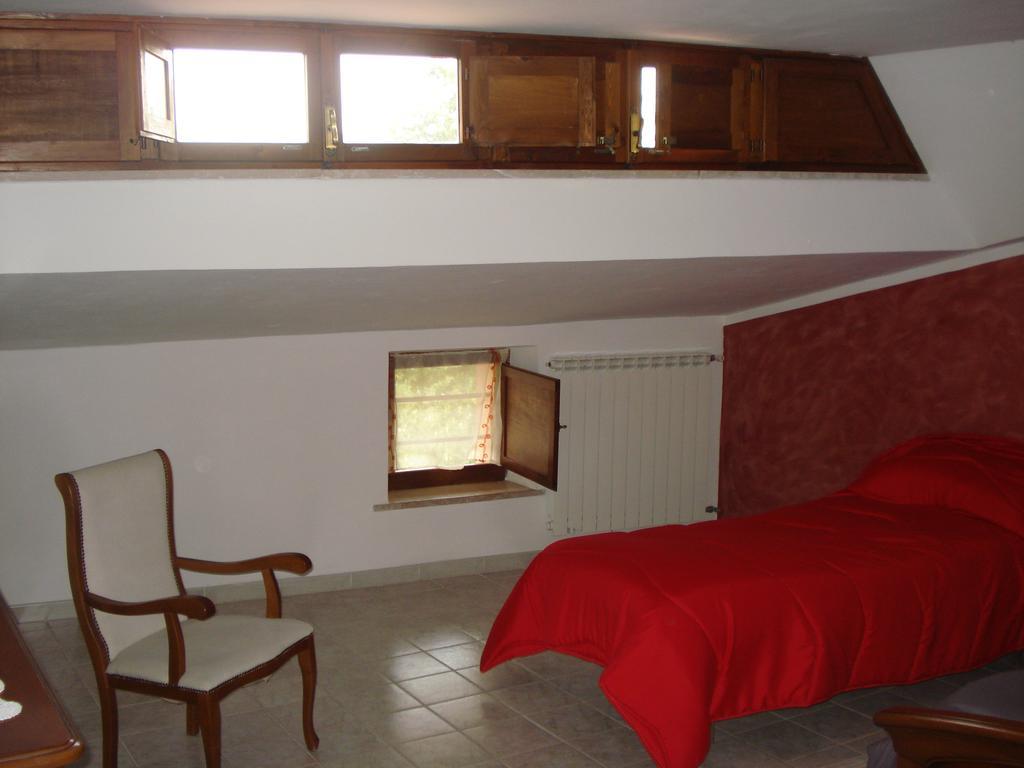 סן דונטו ואל די קומינו Agriturismo La Fattoria מראה חיצוני תמונה